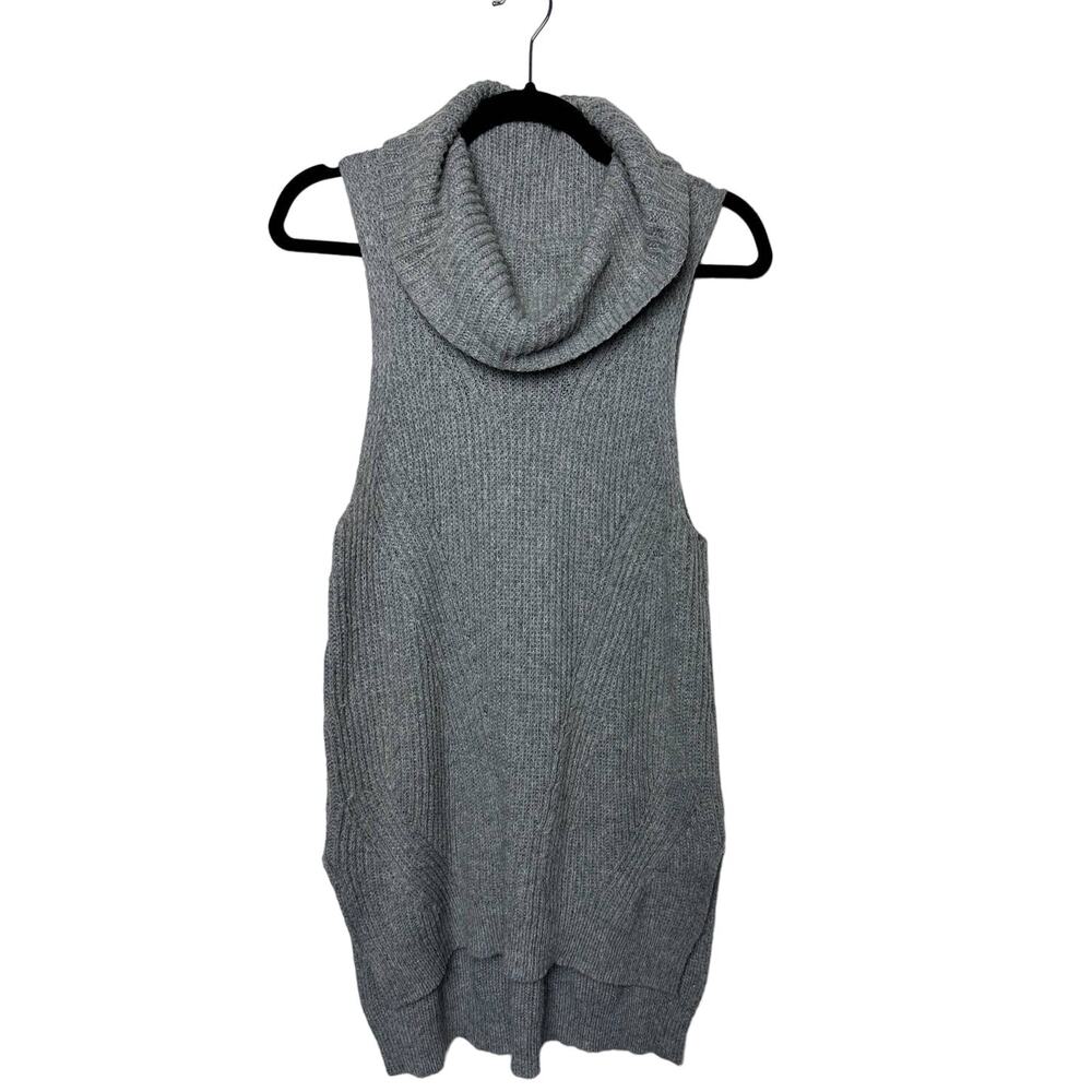 Angel of the‎ North Small Sleeveless Sweater